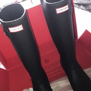 Hunter Boots! Classic Black